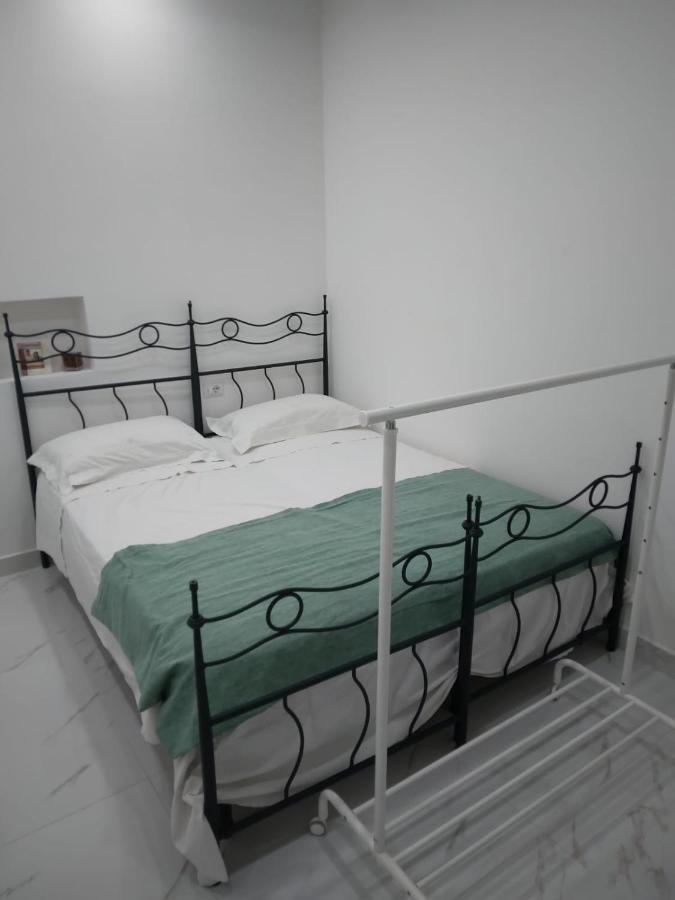 Casa Luisa Apartment เนเปิลส์ ภายนอก รูปภาพ