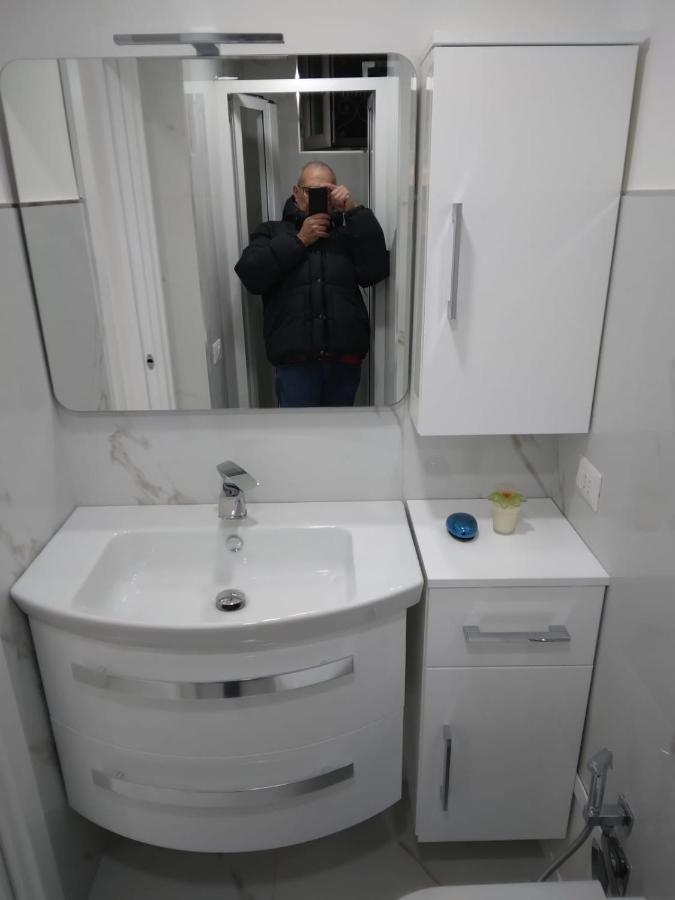 Casa Luisa Apartment เนเปิลส์ ภายนอก รูปภาพ