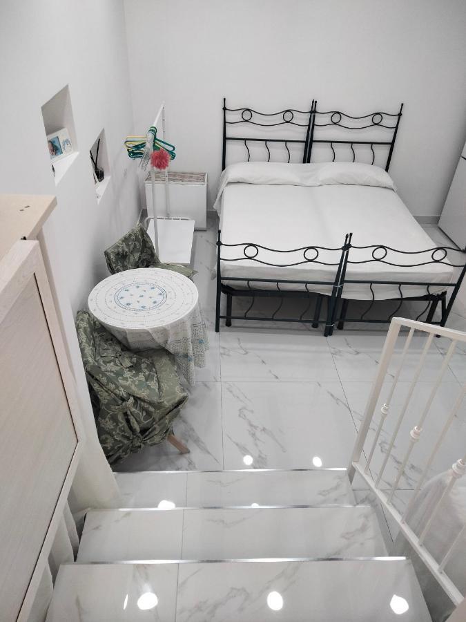 Casa Luisa Apartment เนเปิลส์ ภายนอก รูปภาพ