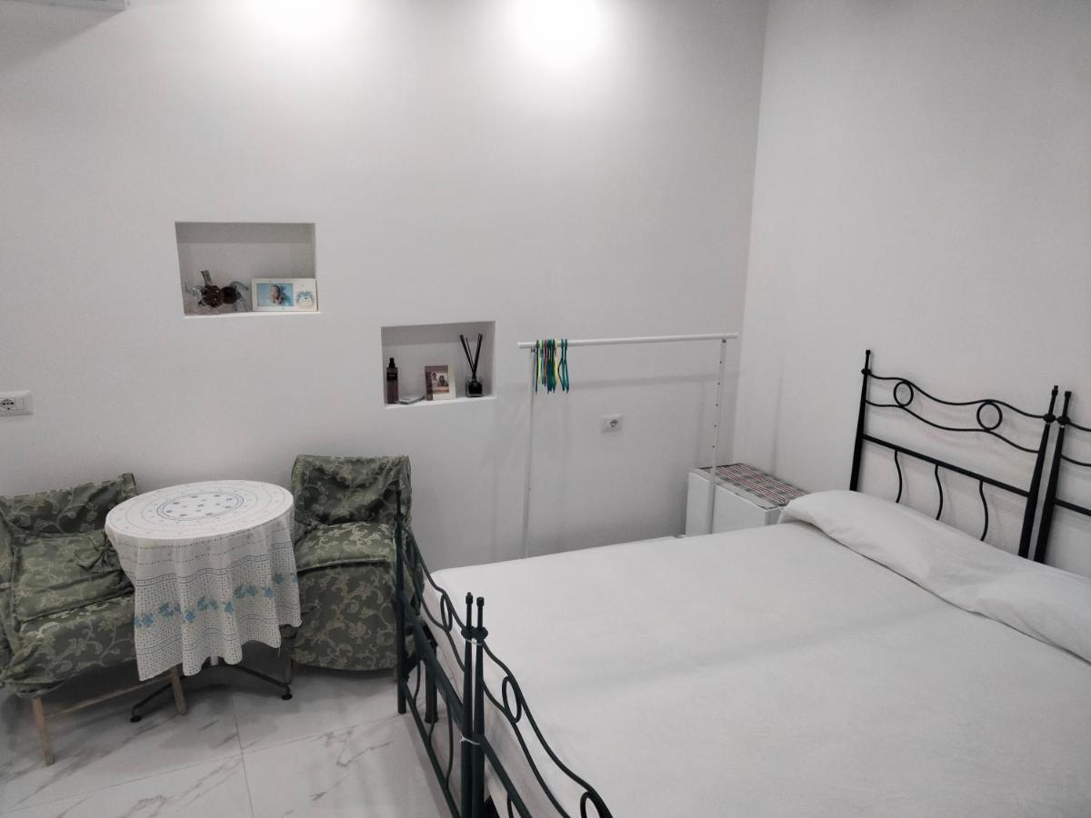 Casa Luisa Apartment เนเปิลส์ ภายนอก รูปภาพ