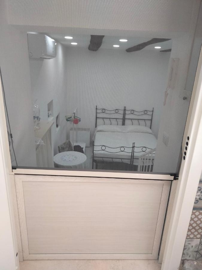 Casa Luisa Apartment เนเปิลส์ ภายนอก รูปภาพ