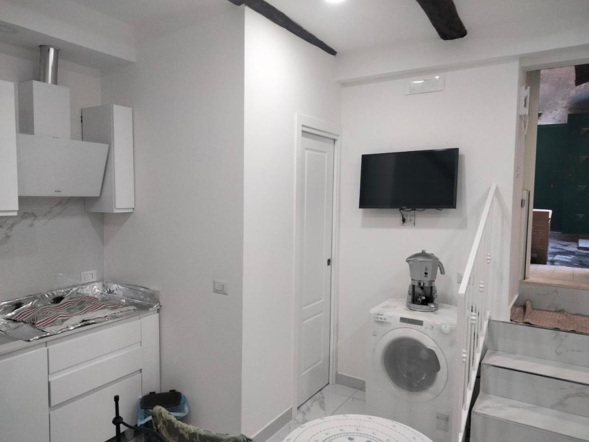 Casa Luisa Apartment เนเปิลส์ ภายนอก รูปภาพ